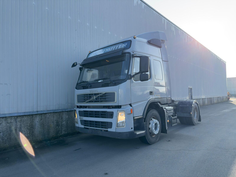 Volvo fm 330 - Τράκτορας: φωτογραφία 1 Volvo fm 330 - Τράκτορας: φωτογραφία 1