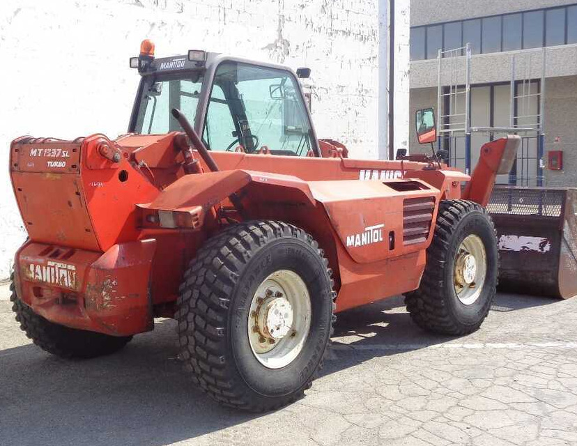Manitou MT 1337 SLT - Τηλεσκοπικός φορτωτής: φωτογραφία 2 Manitou MT 1337 SLT - Τηλεσκοπικός φορτωτής: φωτογραφία 2