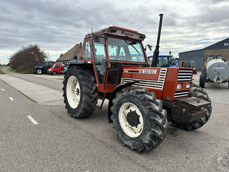 Fiat 110-90 DT - Τρακτέρ: φωτογραφία 4 Fiat 110-90 DT - Τρακτέρ: φωτογραφία 4