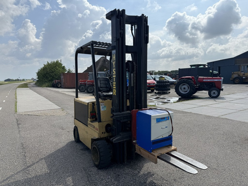 Hyster E2.50XL - Ηλεκτροκίνητο περονοφόρο: φωτογραφία 3 Hyster E2.50XL - Ηλεκτροκίνητο περονοφόρο: φωτογραφία 3