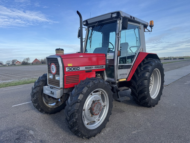 Massey Ferguson 3060 - Τρακτέρ: φωτογραφία 1 Massey Ferguson 3060 - Τρακτέρ: φωτογραφία 1