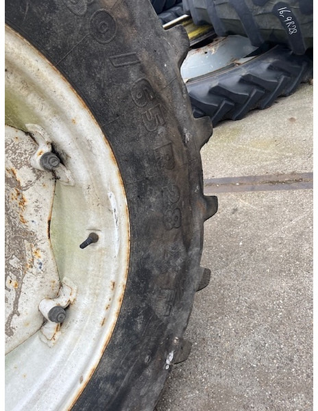 Michelin 480/65 R28 x 108 - Ελαστικό: φωτογραφία 4 Michelin 480/65 R28 x 108 - Ελαστικό: φωτογραφία 4