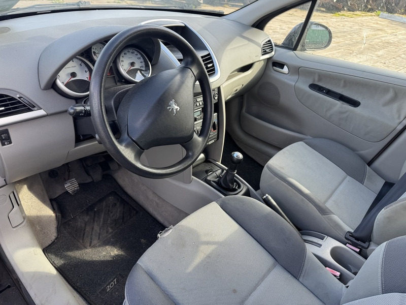 Peugeot 207 - Αυτοκίνητο: φωτογραφία 3 Peugeot 207 - Αυτοκίνητο: φωτογραφία 3