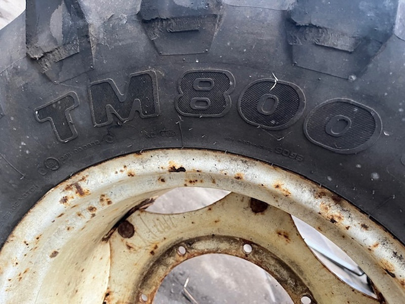 Trelleborg 480.65 R24 TM 800 - Ελαστικό: φωτογραφία 5 Trelleborg 480.65 R24 TM 800 - Ελαστικό: φωτογραφία 5
