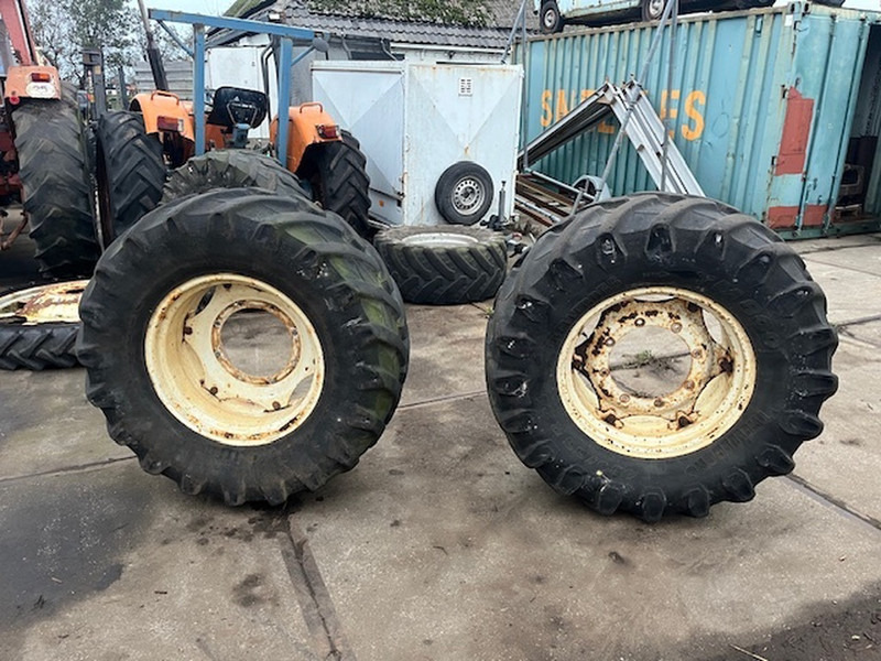Trelleborg 480.65 R24 TM 800 - Ελαστικό: φωτογραφία 4 Trelleborg 480.65 R24 TM 800 - Ελαστικό: φωτογραφία 4