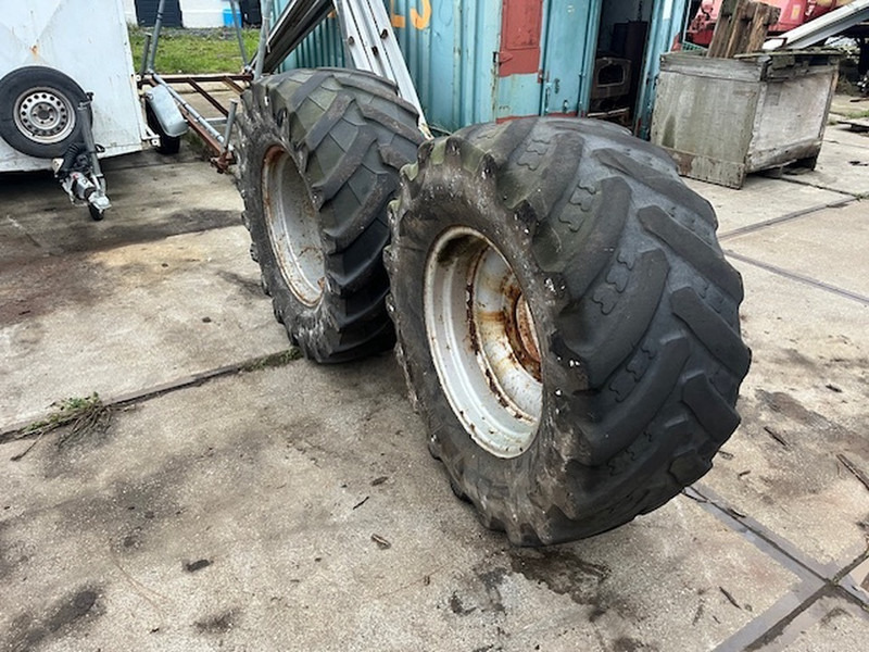 Trelleborg en bkt 480\65 R24 TM 800 - Ζάντα: φωτογραφία 5 Trelleborg en bkt 480\65 R24 TM 800 - Ζάντα: φωτογραφία 5