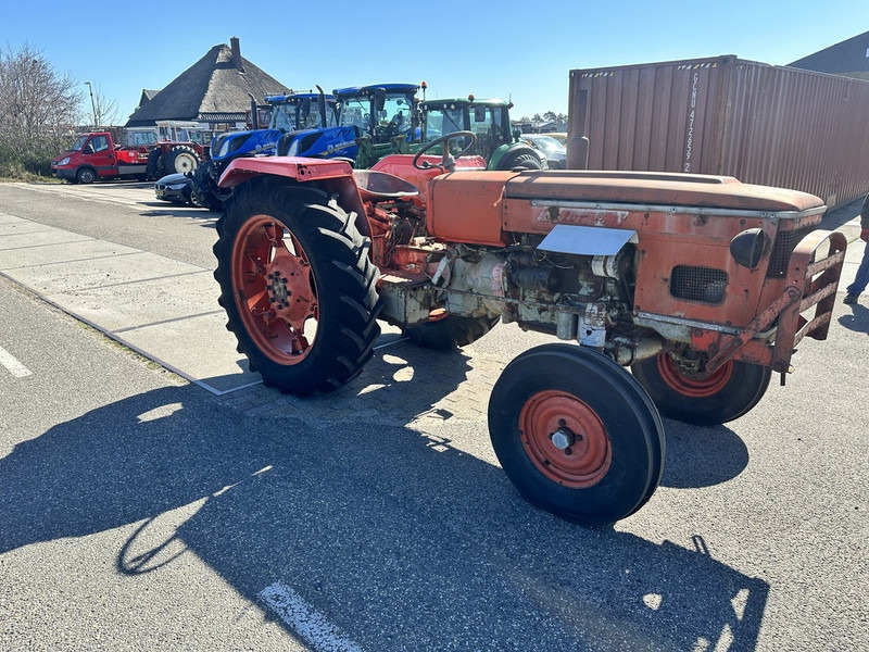 Zetor 4511 - Τρακτέρ: φωτογραφία 3 Zetor 4511 - Τρακτέρ: φωτογραφία 3