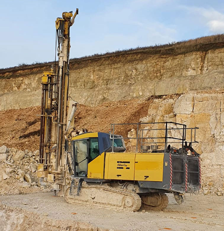 Atlas Copco ROC F6-44 - Μηχάνημα διάτρησης: φωτογραφία 1 Atlas Copco ROC F6-44 - Μηχάνημα διάτρησης: φωτογραφία 1