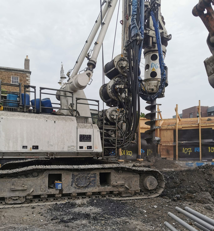 Bauer BG 24V - Πασσαλοπήκτης: φωτογραφία 4 Bauer BG 24V - Πασσαλοπήκτης: φωτογραφία 4