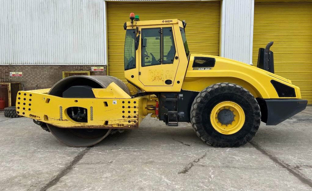 Bomag BW 226 DH-41 BVC - Οδοστρωτήρες: φωτογραφία 2 Bomag BW 226 DH-41 BVC - Οδοστρωτήρες: φωτογραφία 2