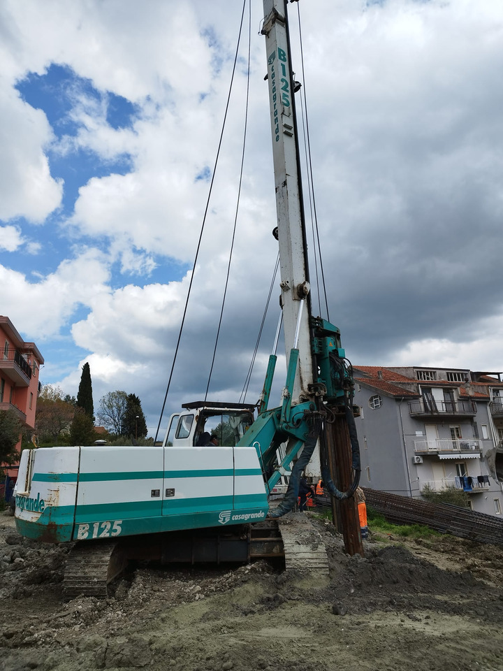 Casagrande B125 - Πασσαλοπήκτης: φωτογραφία 4 Casagrande B125 - Πασσαλοπήκτης: φωτογραφία 4