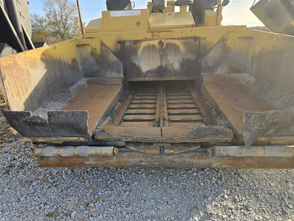 Caterpillar AP1055D - Διαστρωτήρας ασφάλτου: φωτογραφία 3 Caterpillar AP1055D - Διαστρωτήρας ασφάλτου: φωτογραφία 3