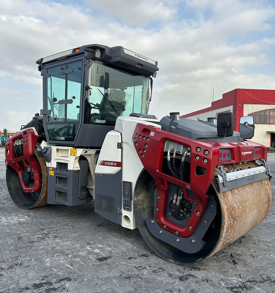 Dynapac CC4200 Vi - Οδοστρωτήρας: φωτογραφία 4 Dynapac CC4200 Vi - Οδοστρωτήρας: φωτογραφία 4