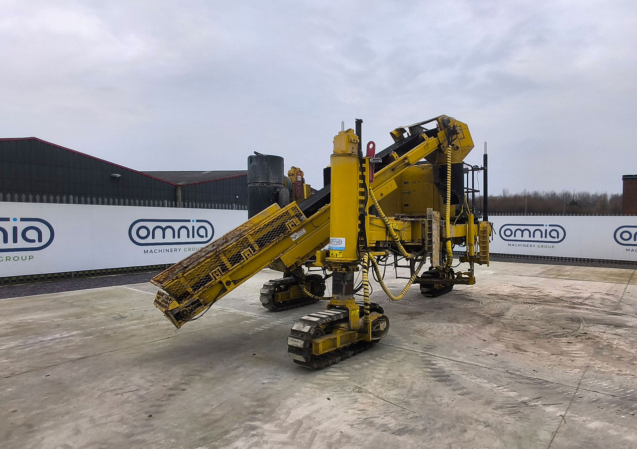 Gomaco Commander III - Κρασπεδομηχανή: φωτογραφία 3 Gomaco Commander III - Κρασπεδομηχανή: φωτογραφία 3