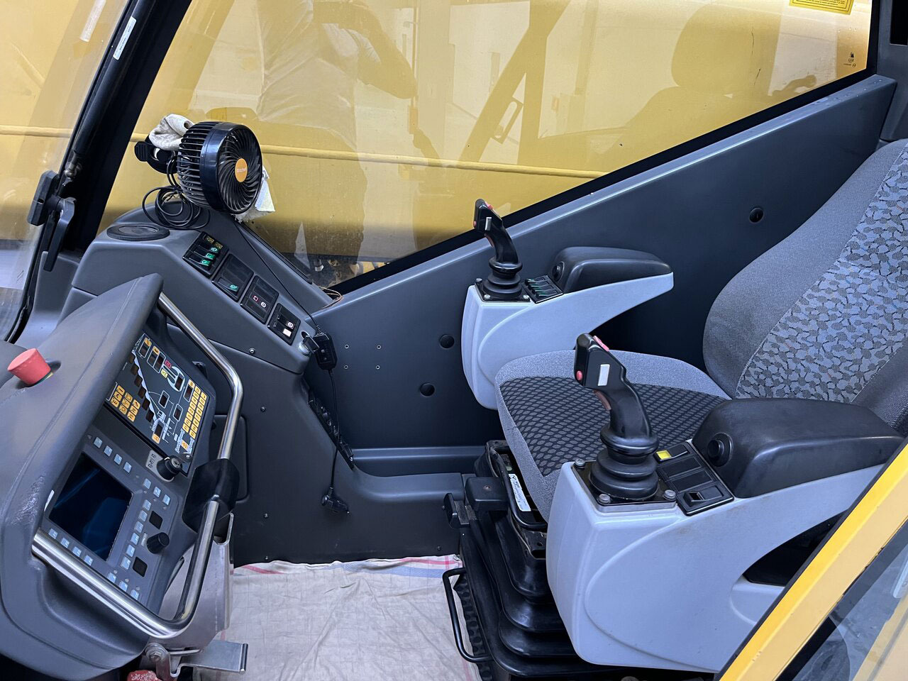 Grove GMK 2035 E - Τηλεσκοπικός γερανός: φωτογραφία 4 Grove GMK 2035 E - Τηλεσκοπικός γερανός: φωτογραφία 4