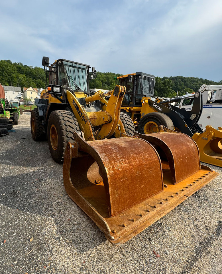 Komatsu WA320-8 - Ελαστιχοφόρος φορτωτής: φωτογραφία 3 Komatsu WA320-8 - Ελαστιχοφόρος φορτωτής: φωτογραφία 3