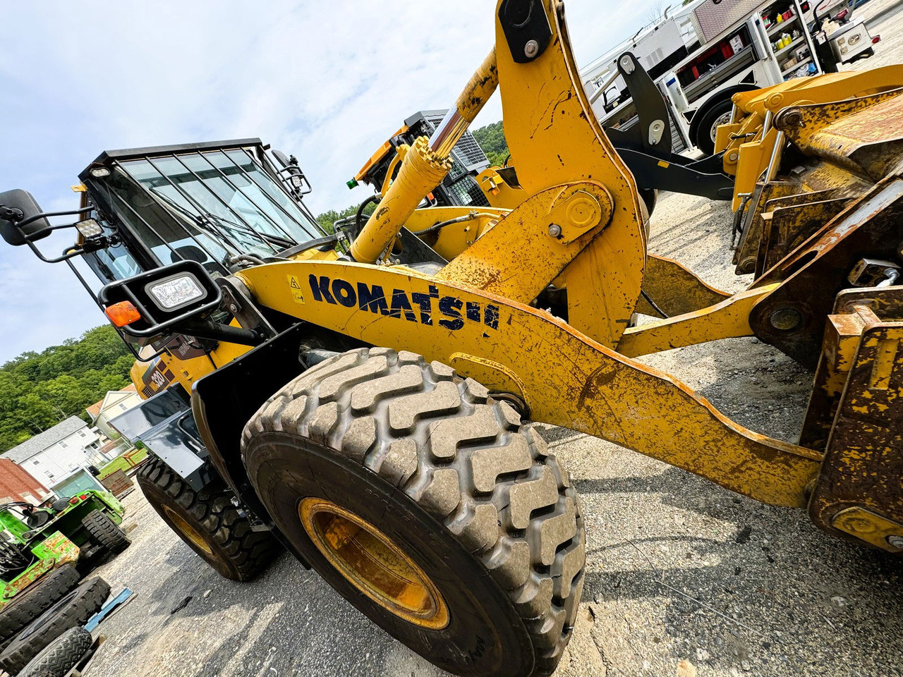 Komatsu WA320-8 - Ελαστιχοφόρος φορτωτής: φωτογραφία 4 Komatsu WA320-8 - Ελαστιχοφόρος φορτωτής: φωτογραφία 4