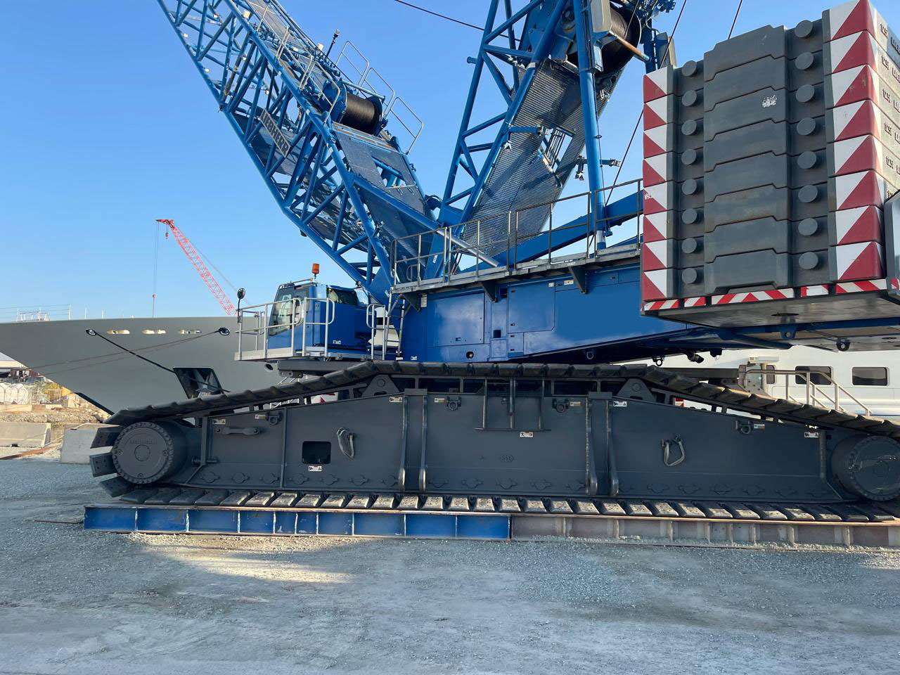 Liebherr LR1750-2 - Ερπυστριοφόρος γερανός: φωτογραφία 4 Liebherr LR1750-2 - Ερπυστριοφόρος γερανός: φωτογραφία 4