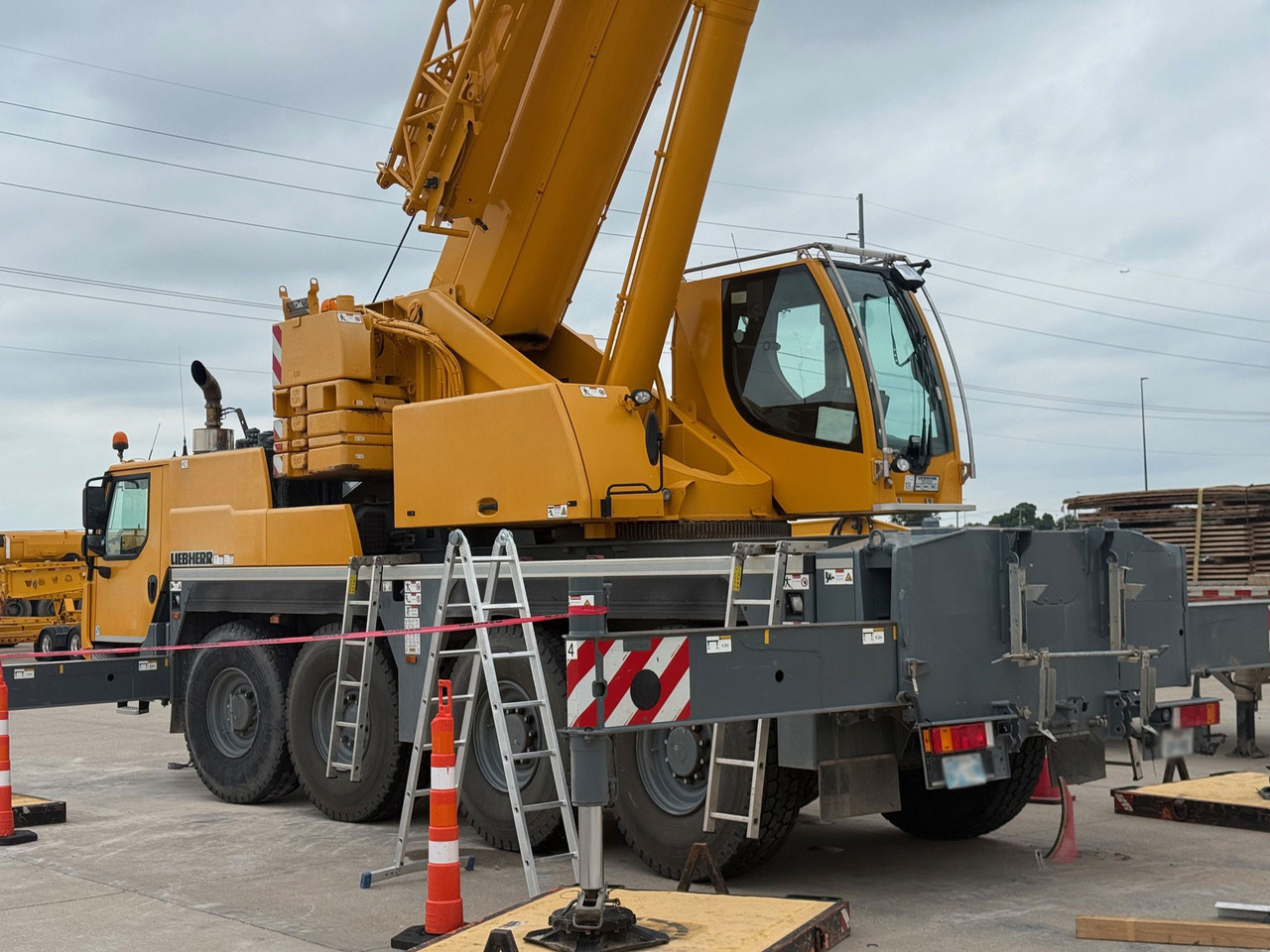 Liebherr LTM 1070-4.2 - Τηλεσκοπικός γερανός: φωτογραφία 4 Liebherr LTM 1070-4.2 - Τηλεσκοπικός γερανός: φωτογραφία 4