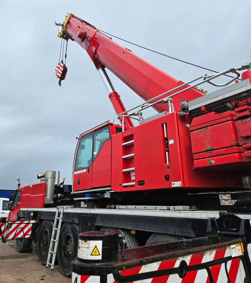 Liebherr LTM 1130-5.1 - Τηλεσκοπικός γερανός: φωτογραφία 2 Liebherr LTM 1130-5.1 - Τηλεσκοπικός γερανός: φωτογραφία 2