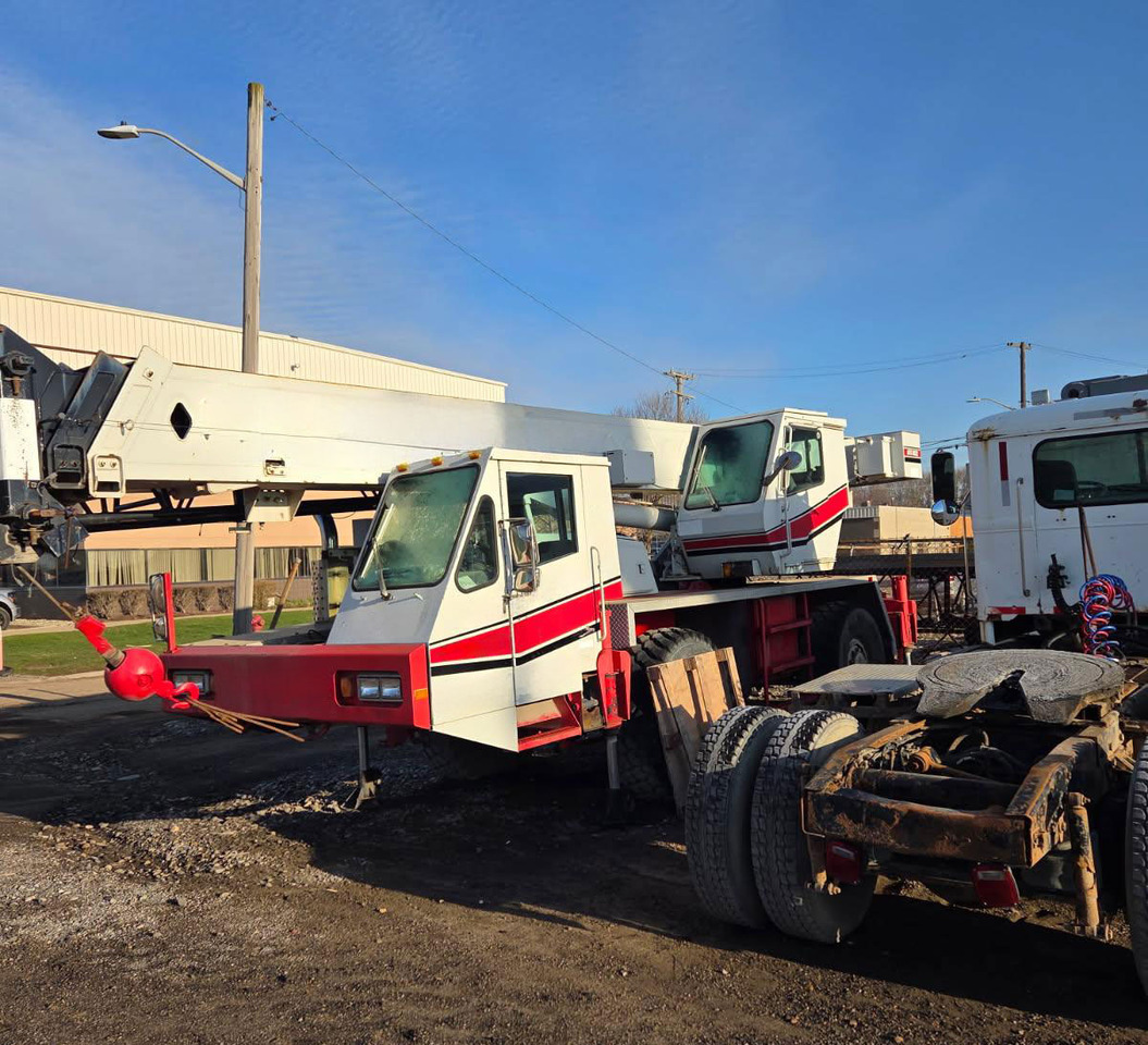 Link-Belt ATC-822 - Τηλεσκοπικός γερανός: φωτογραφία 1 Link-Belt ATC-822 - Τηλεσκοπικός γερανός: φωτογραφία 1