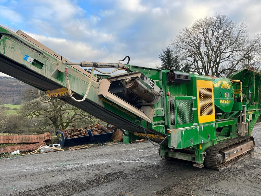 McCloskey J45 - Θραυστήρας σιαγόνων: φωτογραφία 1 McCloskey J45 - Θραυστήρας σιαγόνων: φωτογραφία 1