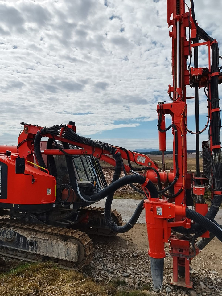 Sandvik DX800 - Γεωτρύπανο: φωτογραφία 2 Sandvik DX800 - Γεωτρύπανο: φωτογραφία 2