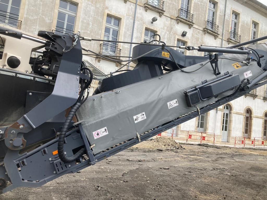 Wirtgen W 130 Cfi - Φρέζα ασφάλτου: φωτογραφία 5 Wirtgen W 130 Cfi - Φρέζα ασφάλτου: φωτογραφία 5