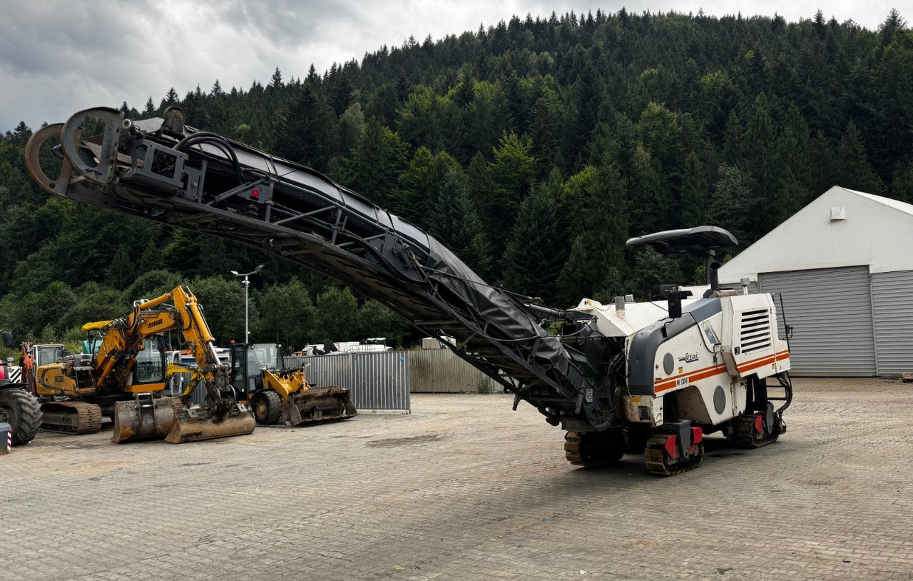 Wirtgen W 130 F - Φρέζα ασφάλτου: φωτογραφία 2 Wirtgen W 130 F - Φρέζα ασφάλτου: φωτογραφία 2
