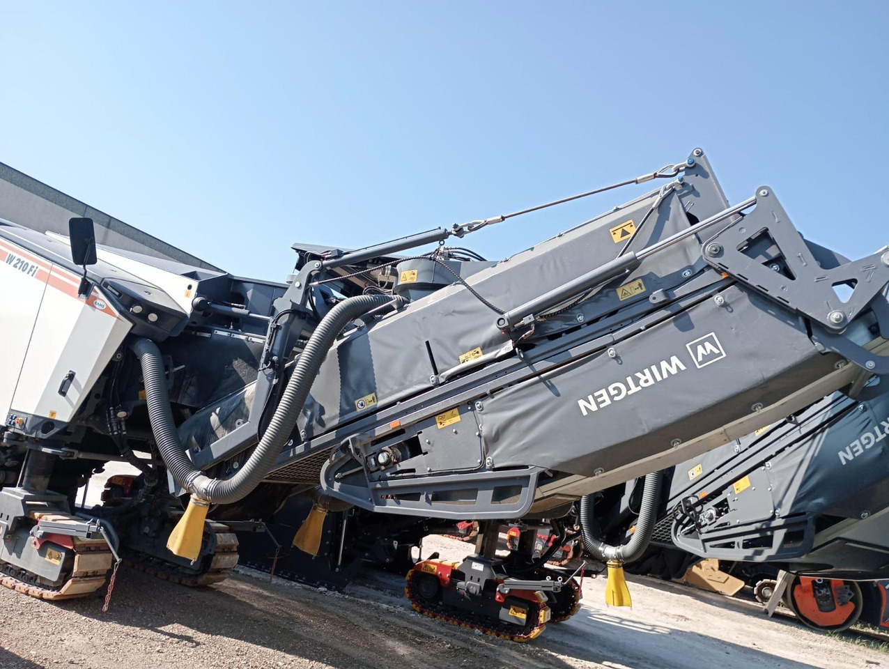 Wirtgen W 210 FI - Φρέζα ασφάλτου: φωτογραφία 4 Wirtgen W 210 FI - Φρέζα ασφάλτου: φωτογραφία 4