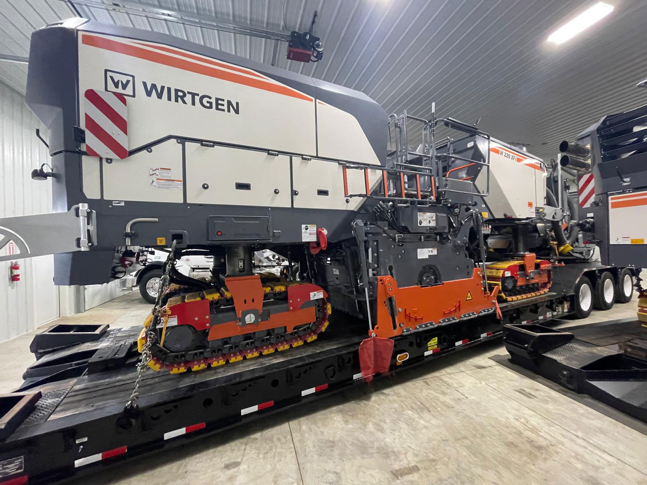 Wirtgen W 220 XFi - Φρέζα ασφάλτου: φωτογραφία 3 Wirtgen W 220 XFi - Φρέζα ασφάλτου: φωτογραφία 3