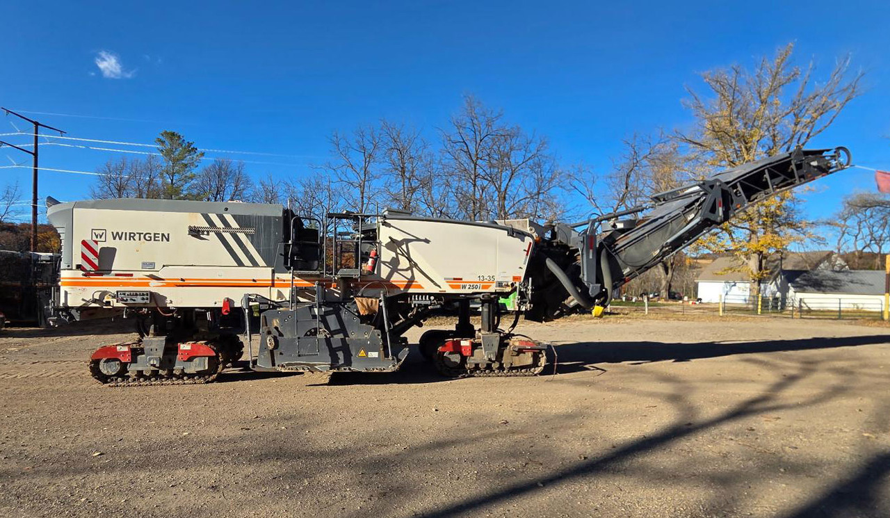 Wirtgen W 250 I - Φρέζα ασφάλτου: φωτογραφία 2 Wirtgen W 250 I - Φρέζα ασφάλτου: φωτογραφία 2