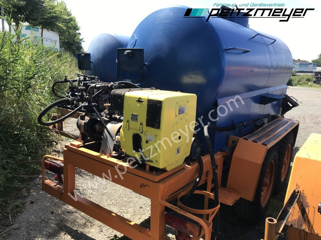 BATHE TANDEMANHÄNGER Bitum / Teerkocher 3,5 m³ Hatz DIesel 1 D 81 C - Ασφαλτοδιανομέας: φωτογραφία 1 BATHE TANDEMANHÄNGER Bitum / Teerkocher 3,5 m³ Hatz DIesel 1 D 81 C - Ασφαλτοδιανομέας: φωτογραφία 1