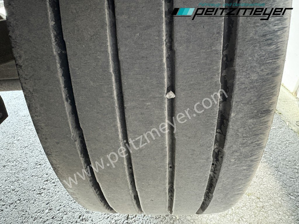 Επικαθήμενο κουρτίνα KRONE SD Schiebeplane, Trommelbremse KM Stand: 238.370 km: φωτογραφία 32 Επικαθήμενο κουρτίνα KRONE SD Schiebeplane, Trommelbremse KM Stand: 238.370 km: φωτογραφία 32