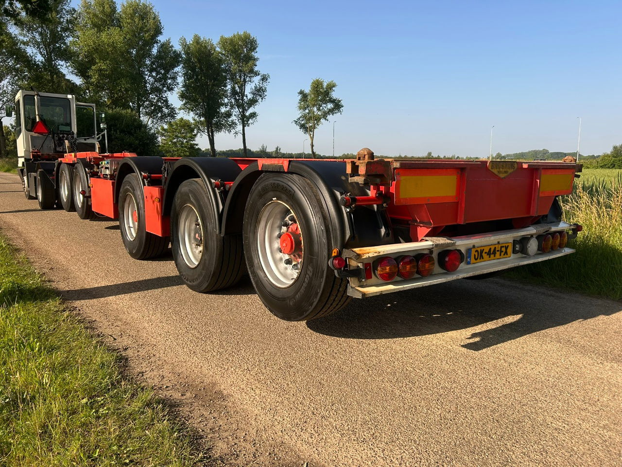 Broshuis 2-Connect-5Akcc / 3 x Steering axle / 4 x Lifting axle / tyres 80 / 3 x - Επικαθήμενο μεταφοράς εμπορευματοκιβωτίων/ Κινητό αμάξωμα: φωτογραφία 3 Broshuis 2-Connect-5Akcc / 3 x Steering axle / 4 x Lifting axle / tyres 80 / 3 x - Επικαθήμενο μεταφοράς εμπορευματοκιβωτίων/ Κινητό αμάξωμα: φωτογραφία 3