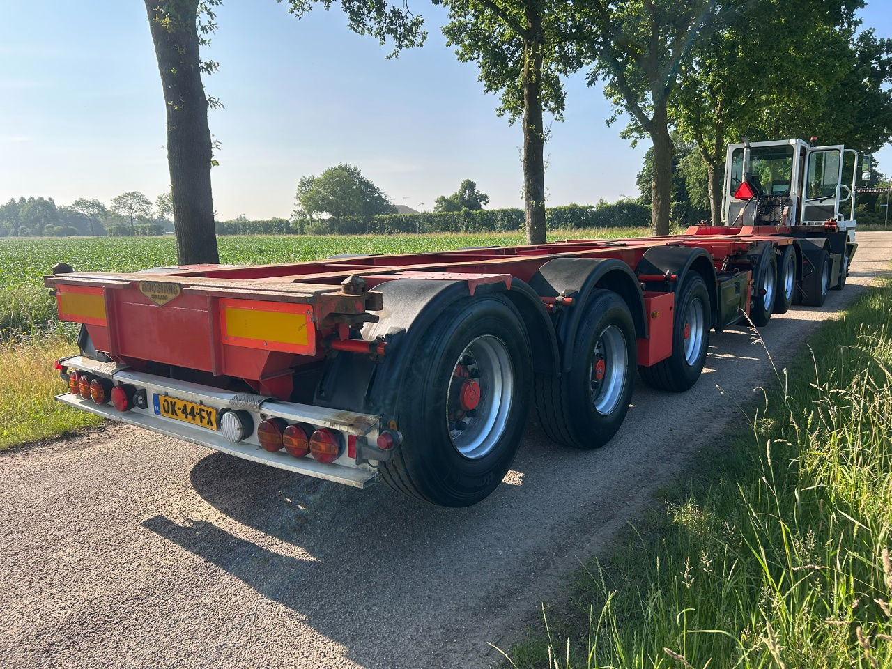 Broshuis 2-Connect-5Akcc / 3 x Steering axle / 4 x Lifting axle / tyres 80 / 3 x - Επικαθήμενο μεταφοράς εμπορευματοκιβωτίων/ Κινητό αμάξωμα: φωτογραφία 4 Broshuis 2-Connect-5Akcc / 3 x Steering axle / 4 x Lifting axle / tyres 80 / 3 x - Επικαθήμενο μεταφοράς εμπορευματοκιβωτίων/ Κινητό αμάξωμα: φωτογραφία 4