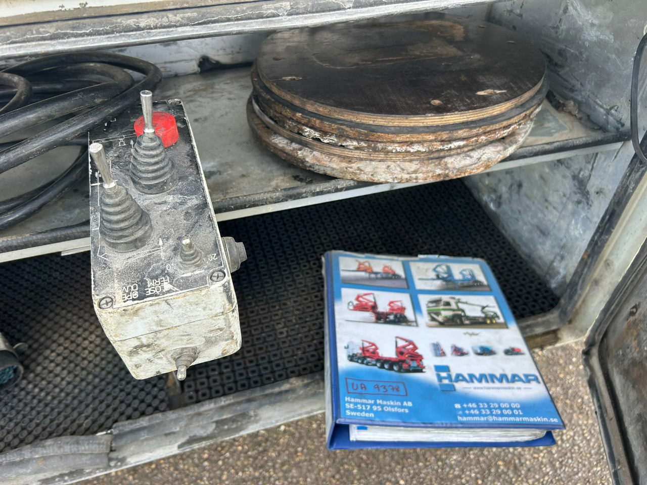 Επικαθήμενο μεταφοράς εμπορευματοκιβωτίων/ Κινητό αμάξωμα Hammar Sideloader 160 S / 20ft - 2 x 20 ft - 40 - Containers / 33 Tons lifting capacity / Remote control: φωτογραφία 9