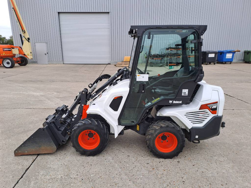 Bobcat L28 - Ελαστιχοφόρος φορτωτής: φωτογραφία 1 Bobcat L28 - Ελαστιχοφόρος φορτωτής: φωτογραφία 1