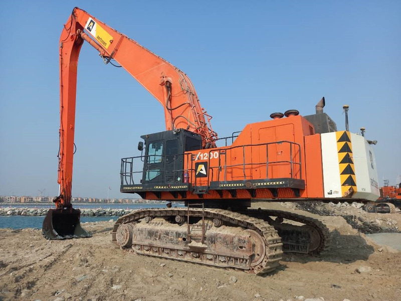 Hitachi EX 1200-6 Longreach 28m (Abu Dhabi) - Εκσκαφέας: φωτογραφία 5 Hitachi EX 1200-6 Longreach 28m (Abu Dhabi) - Εκσκαφέας: φωτογραφία 5