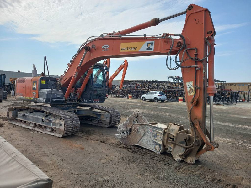 Hitachi ZX220 LC (Abu Dhabi) - Ερπυστριοφόρος εκσκαφέας: φωτογραφία 3 Hitachi ZX220 LC (Abu Dhabi) - Ερπυστριοφόρος εκσκαφέας: φωτογραφία 3