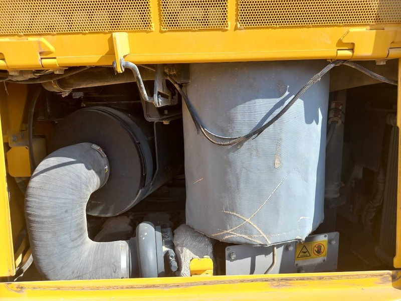 Μπουλντόζα Komatsu D155A-6R (4 Pcs available in Abu Dhabi): φωτογραφία 13