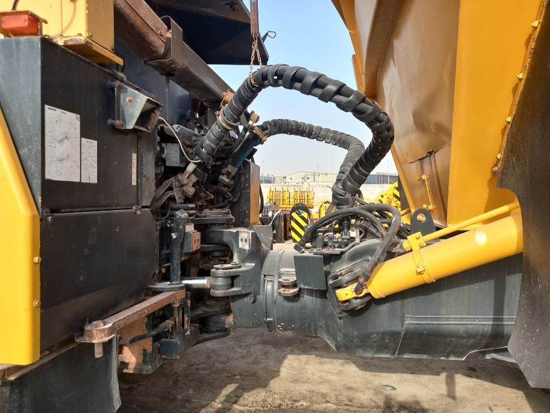 Αρθρωτό φορτηγό Komatsu HM400-3R (4 pcs available in Abu Dhabi): φωτογραφία 12 Αρθρωτό φορτηγό Komatsu HM400-3R (4 pcs available in Abu Dhabi): φωτογραφία 12