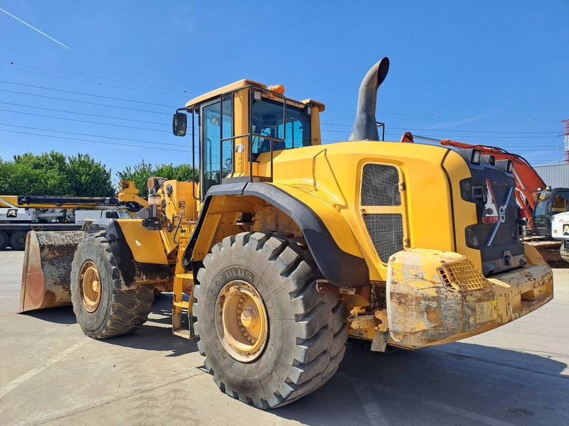 Volvo L180G - Ελαστιχοφόρος φορτωτής: φωτογραφία 2 Volvo L180G - Ελαστιχοφόρος φορτωτής: φωτογραφία 2