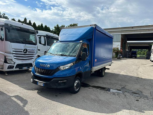 Iveco 35C16 - Επαγγελματικό αυτοκίνητο με μουσαμά: φωτογραφία 2 Iveco 35C16 - Επαγγελματικό αυτοκίνητο με μουσαμά: φωτογραφία 2