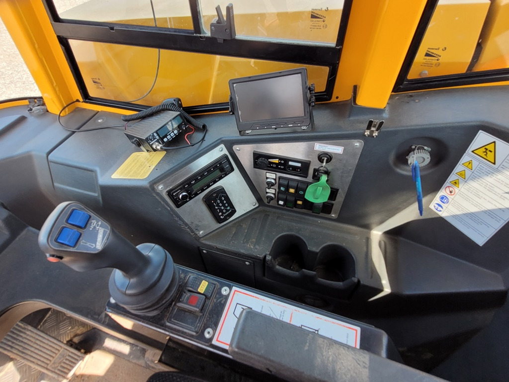 Ερπυστριοφορος ανατρεπόμενο BERGMANN 4010R: φωτογραφία 9