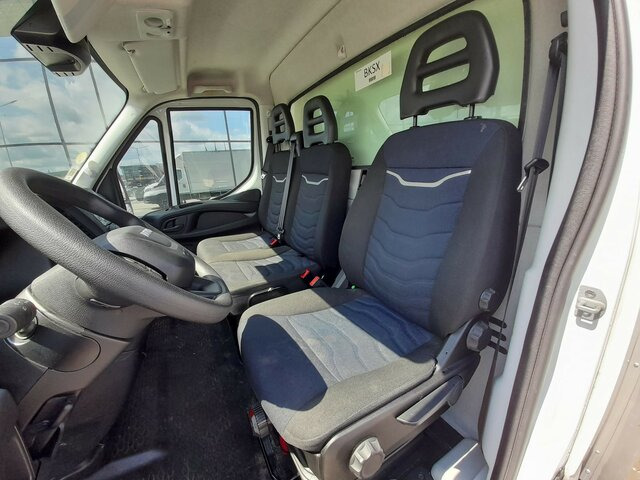IVECO Daily 35C16H 3.0 KASTEN+LIFT+TEMPOMAT+DAB+KLIMA... - Βαν: φωτογραφία 5 IVECO Daily 35C16H 3.0 KASTEN+LIFT+TEMPOMAT+DAB+KLIMA... - Βαν: φωτογραφία 5