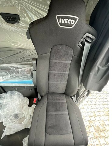 IVECO S-Way AS440S49T/P - AF4T COMFORT+AERO+ LED+NAVI... - Τράκτορας: φωτογραφία 4 IVECO S-Way AS440S49T/P - AF4T COMFORT+AERO+ LED+NAVI... - Τράκτορας: φωτογραφία 4
