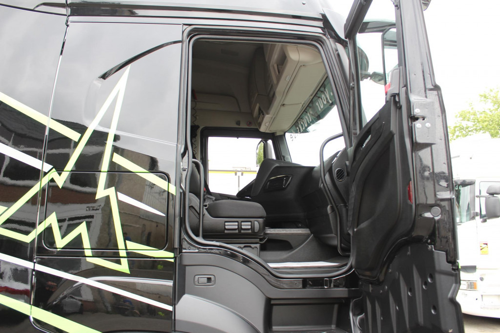 Iveco S-Way 480 Retarder Standklima 2Tanks Navi LED - Τράκτορας: φωτογραφία 3 Iveco S-Way 480 Retarder Standklima 2Tanks Navi LED - Τράκτορας: φωτογραφία 3