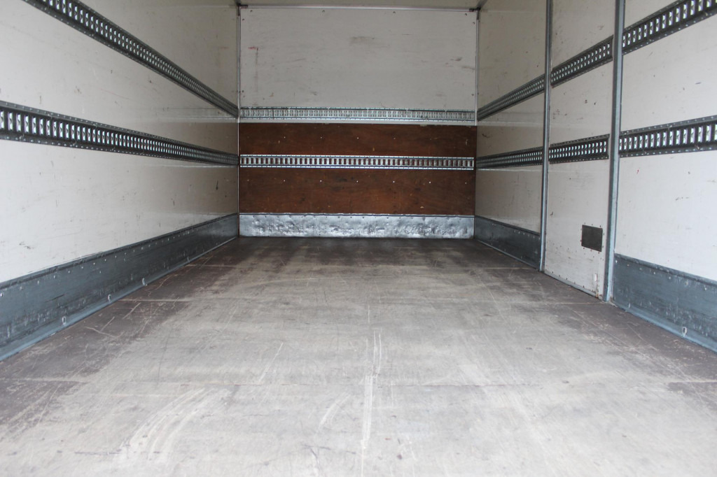 Mercedes-Benz Atego 916 Koffer LDW LBW NUR 98.597 km - Ελαφρύ επαγγελματικό: φωτογραφία 4 Mercedes-Benz Atego 916 Koffer LDW LBW NUR 98.597 km - Ελαφρύ επαγγελματικό: φωτογραφία 4