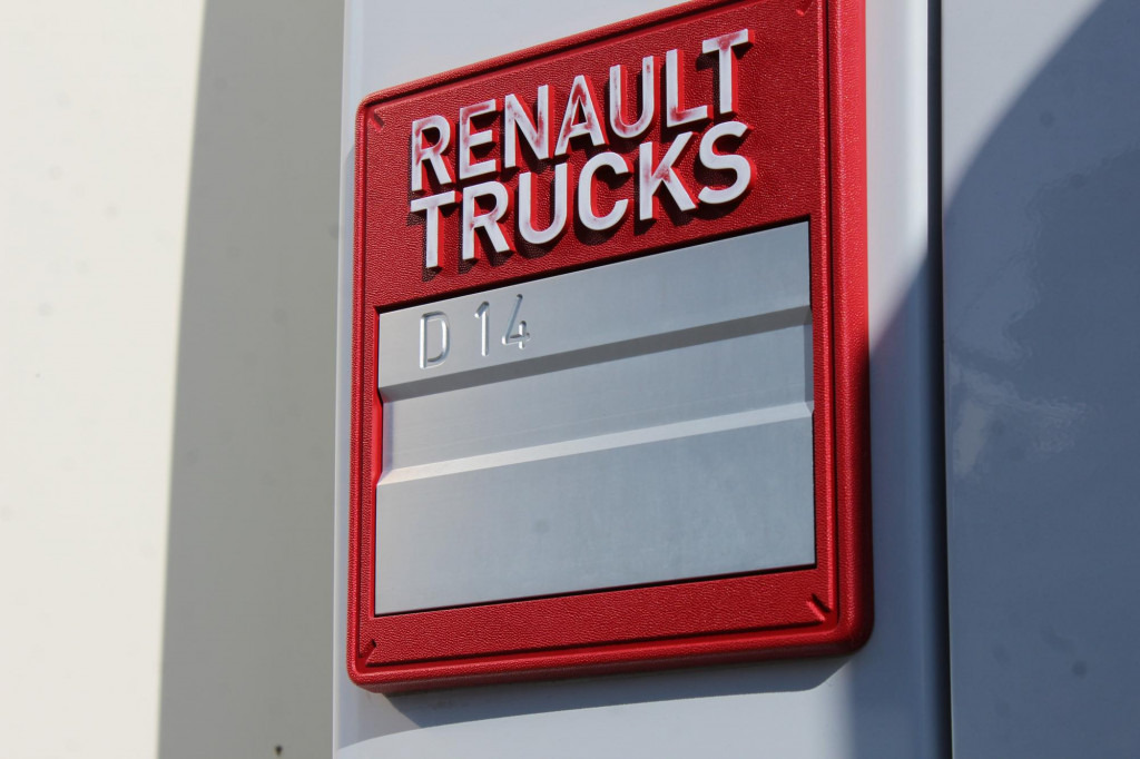 Φορτηγό κόφα Renault D14 220E6   Laderbordwand   nur 166 Tkm   Klima: φωτογραφία 6 Φορτηγό κόφα Renault D14 220E6   Laderbordwand   nur 166 Tkm   Klima: φωτογραφία 6